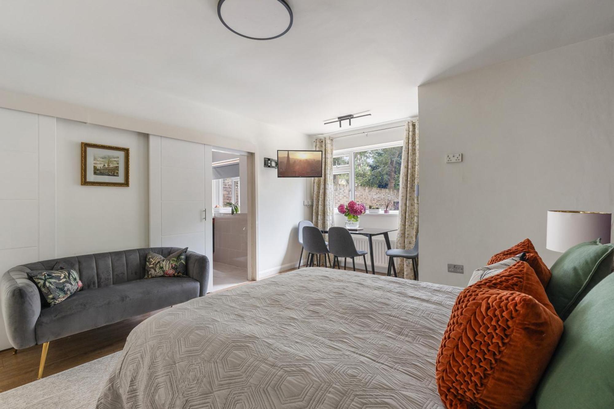King Studio Apartment With Garden And Parking 伊灵 外观 照片