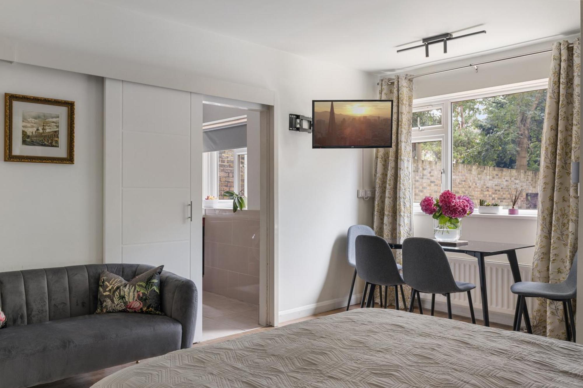 King Studio Apartment With Garden And Parking 伊灵 外观 照片